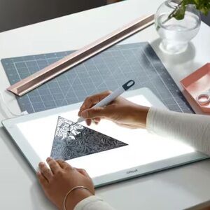 CRICUT BrightPad die cutter for crafting